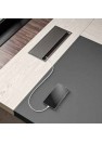 Vue de détail : trappe top-access, et insert cuir sur le plateau (option)